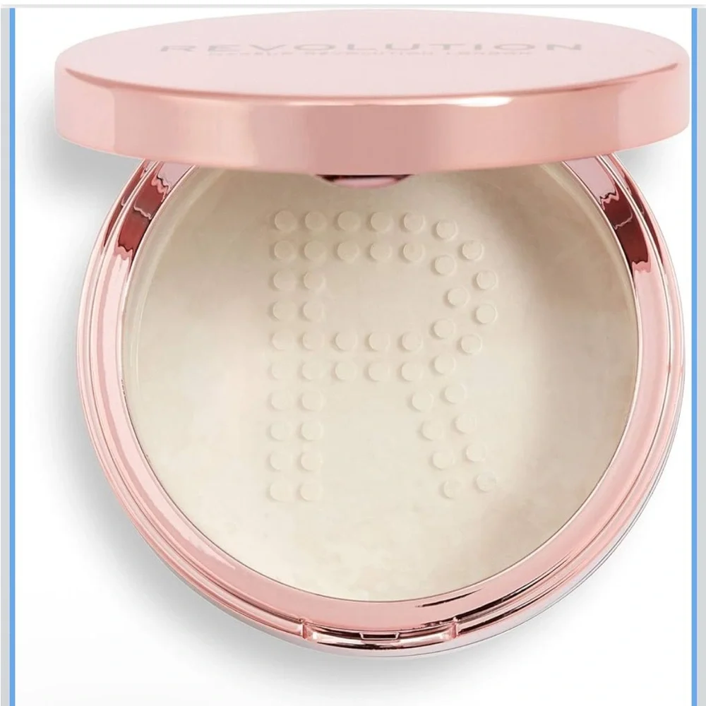 Makeup Revolution Conceal & Fix Loose Setting Powder- Light Yellow